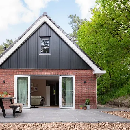 別荘 Luxe Huismus Veluwe ヌンスペート
